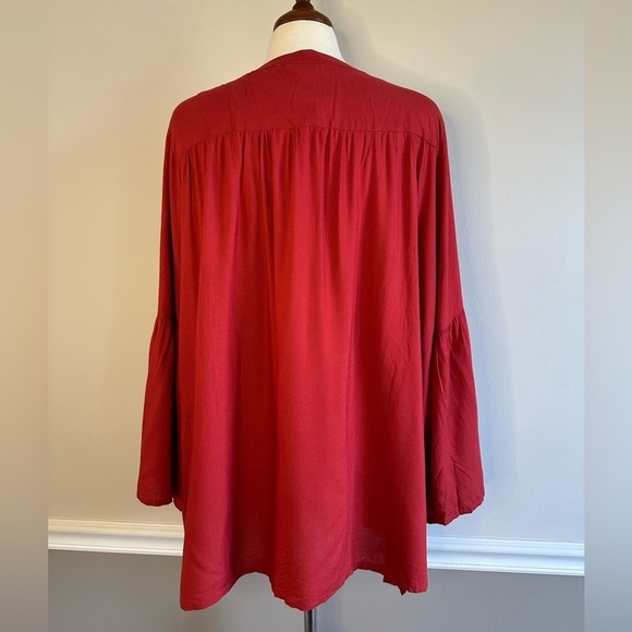 NWT Avenue Top, Size 18/20 - Picture 2 of 5